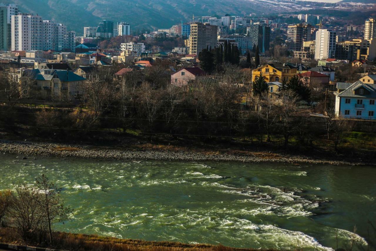 7 Star Bed and Breakfast Tbilisi Buitenkant foto