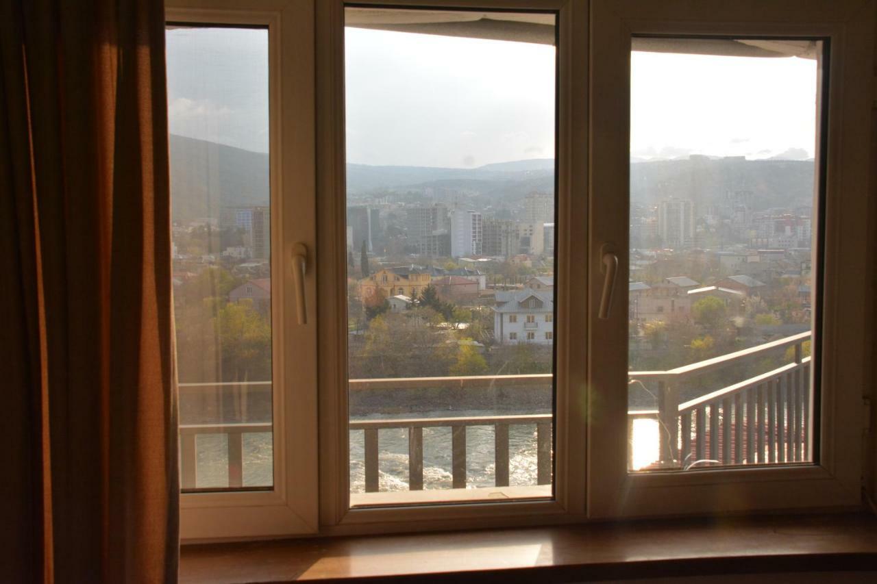 7 Star Bed and Breakfast Tbilisi Buitenkant foto
