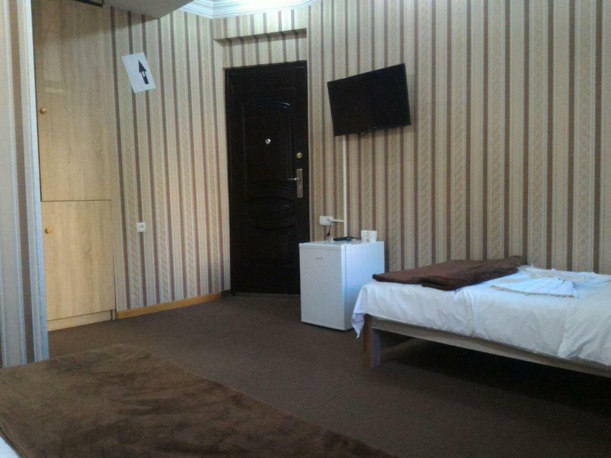 7 Star Bed and Breakfast Tbilisi Buitenkant foto