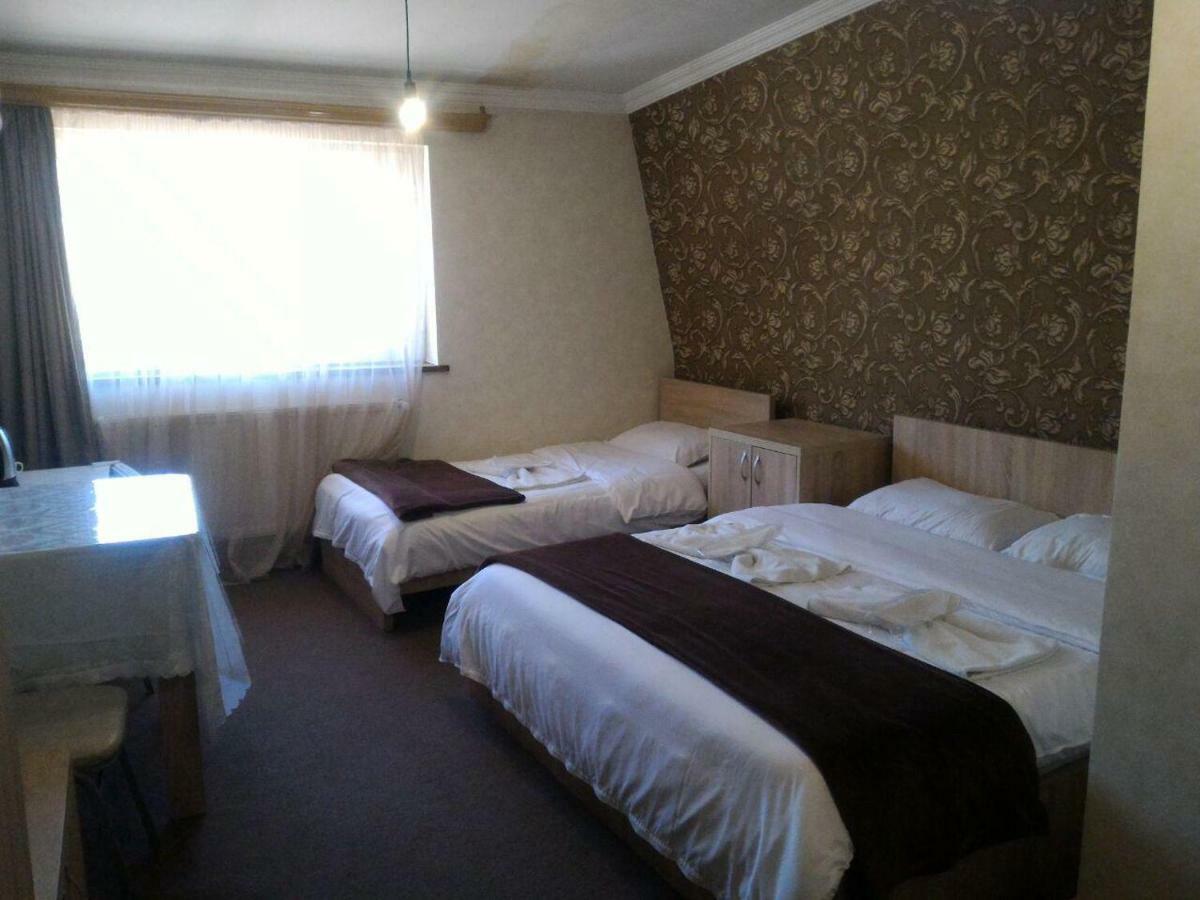 7 Star Bed and Breakfast Tbilisi Buitenkant foto