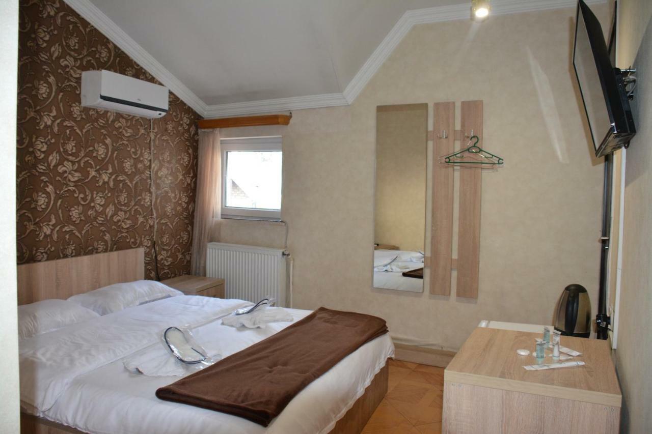 7 Star Bed and Breakfast Tbilisi Buitenkant foto