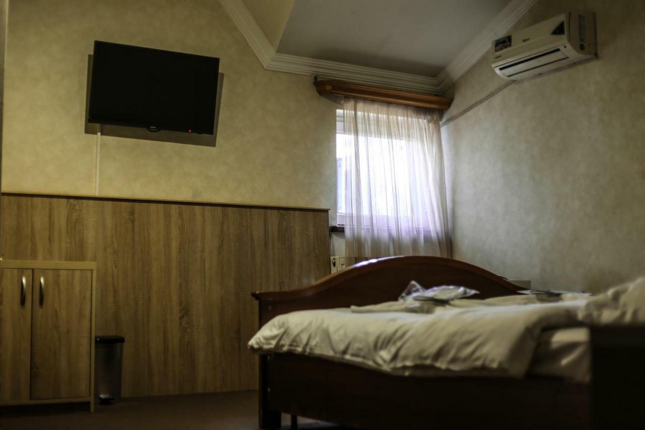 7 Star Bed and Breakfast Tbilisi Buitenkant foto