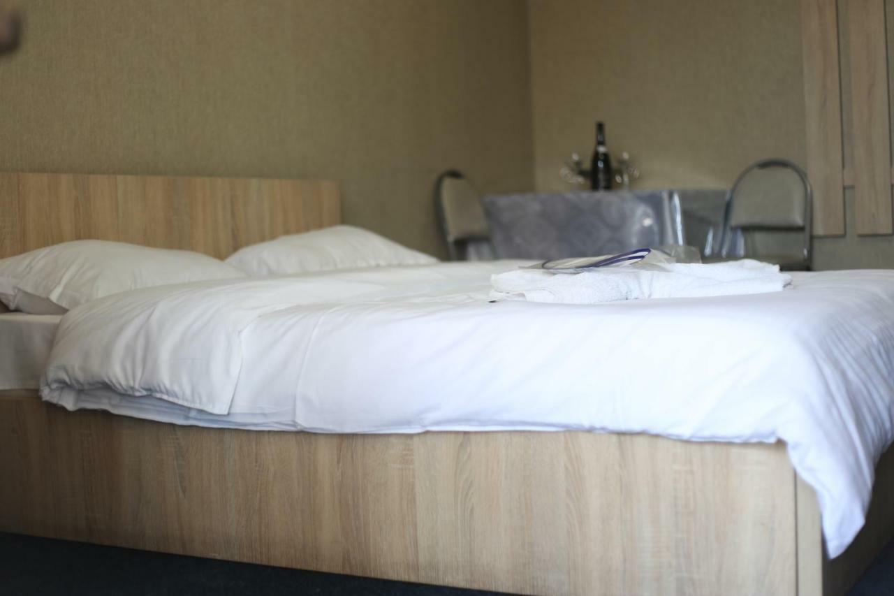 7 Star Bed and Breakfast Tbilisi Buitenkant foto